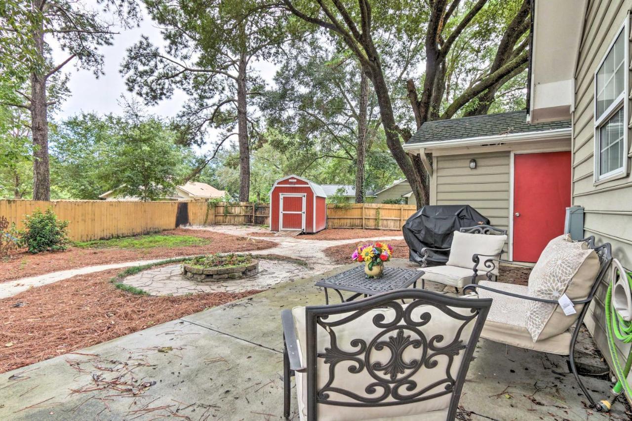 Peaceful Beaufort Home With Front Porch And Grill Екстер'єр фото